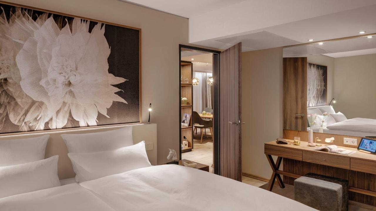 Hotel Stadt Loerrach エクステリア 写真