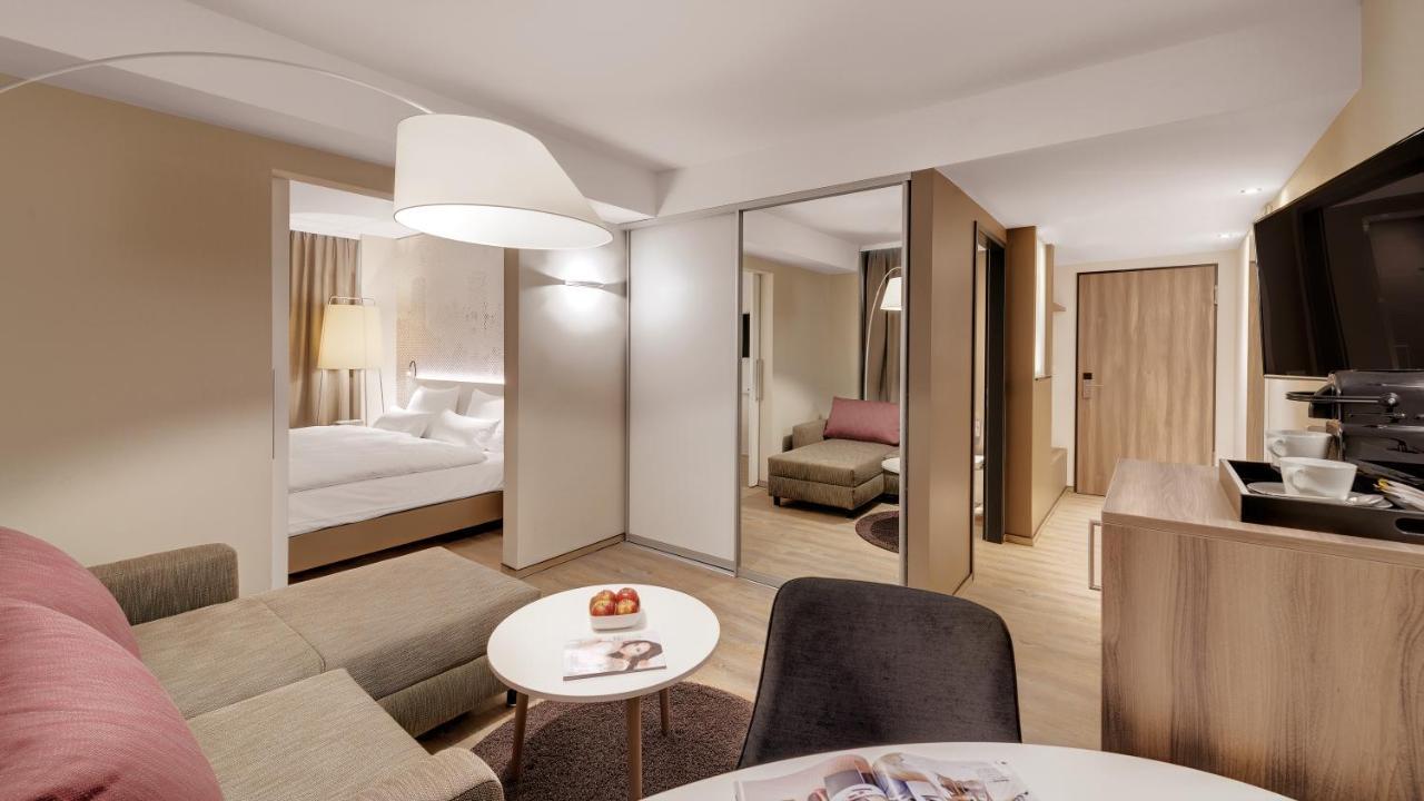 Hotel Stadt Loerrach エクステリア 写真