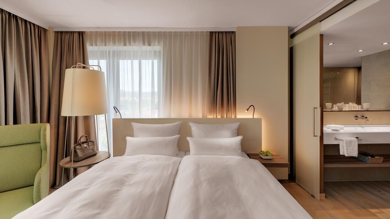 Hotel Stadt Loerrach エクステリア 写真