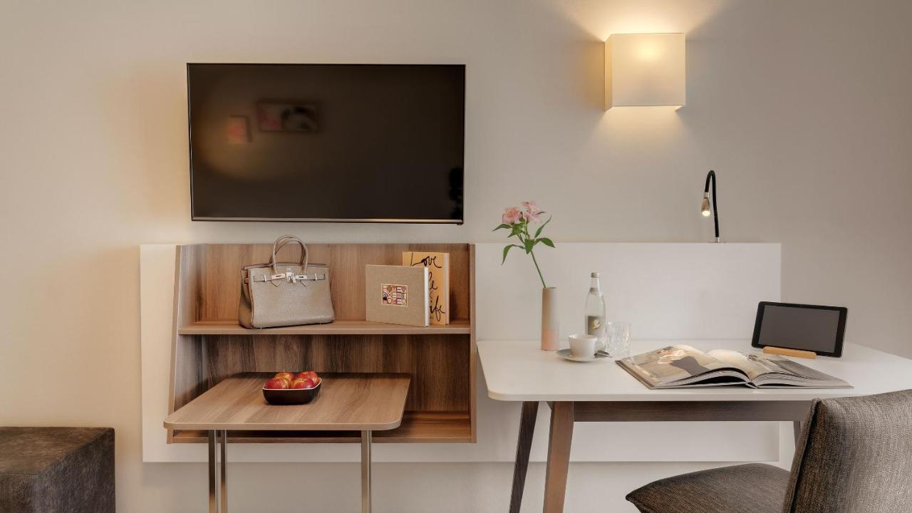 Hotel Stadt Loerrach エクステリア 写真