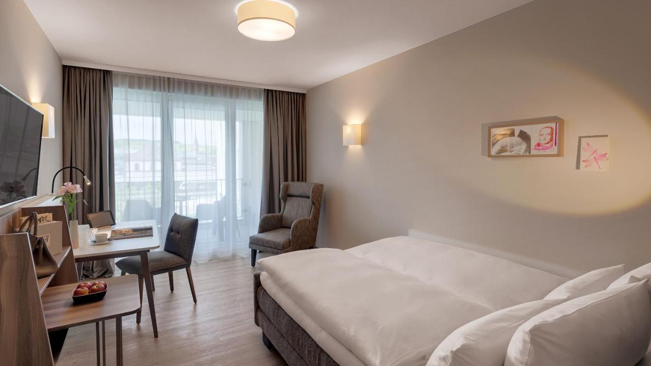 Hotel Stadt Loerrach エクステリア 写真